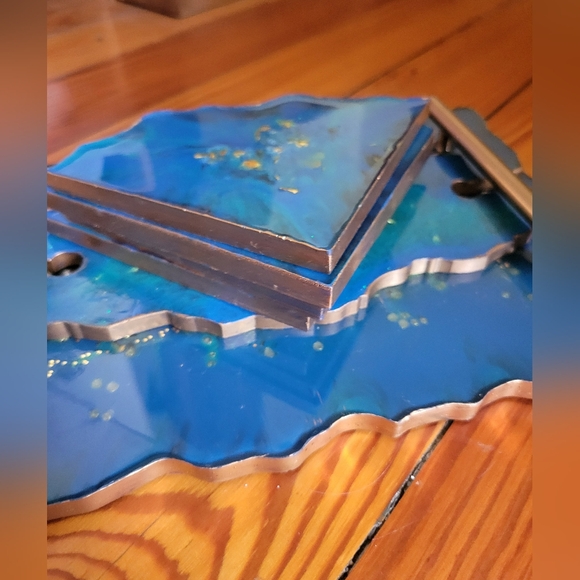 Blue gold custom resin tray coaster and wine glass holder set bundle - Picture 7 of 11